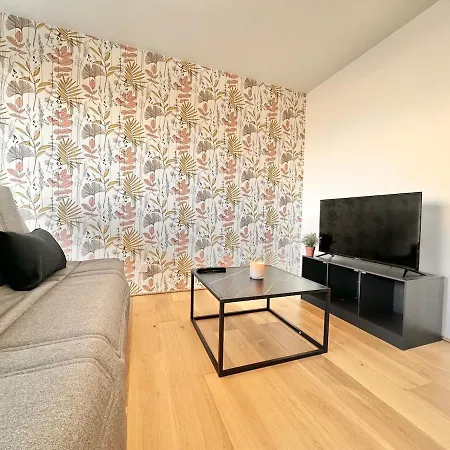 Apartment L'harmonie Marbree - Convivial - Parking Prive - Calme *